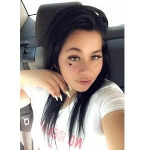 Meet your Posher, Liana